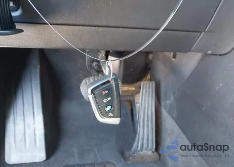 2019 BMW X1 xDrive28I из США, поврежденный, VIN WBXHT3C55K3H34658